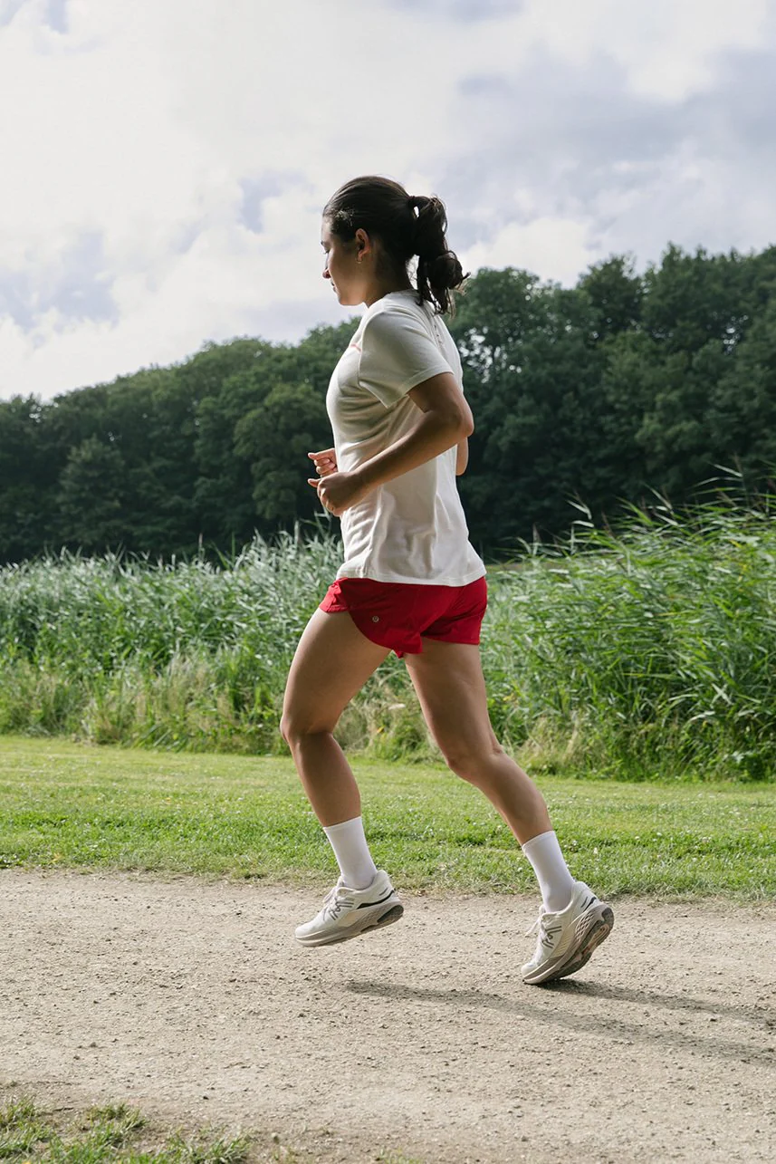 WOMEN'S MESTARI RUN 1.5 - WHITE / PASTEL PARCHMENT - Image 9